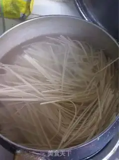 Make Three bean bean noodles step 9