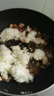 Make Shrimp sauce fried rice step 6