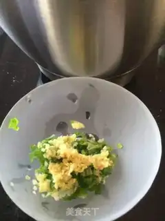 Make Porkball cabbage soup step 1