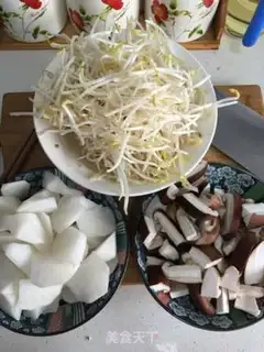 Make Korean beef soup step 1