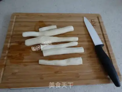 Make Strawberry Mathematics step 1