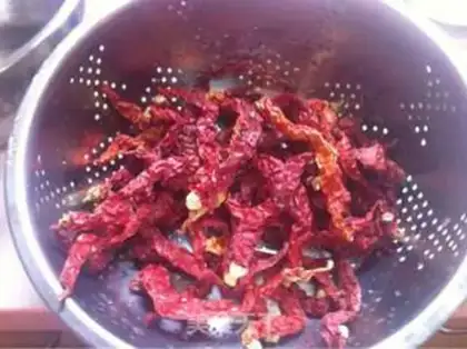 Make Spicy shrimp fried eggs step 5