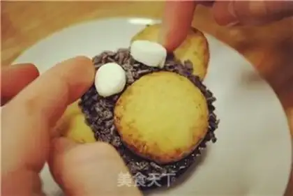 Make Monkey muffin step 10