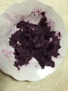 Make Blueberry potato milk meds step 1