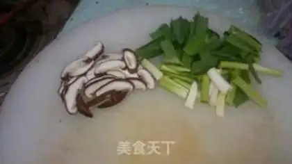 Make Garlic fried meat step 1