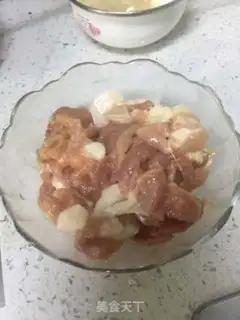 Make Four seasons of bean fried meat step 2