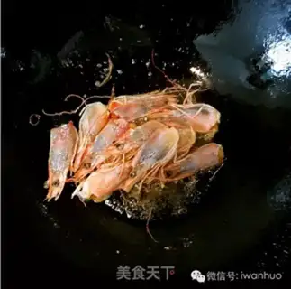 Make All-powerful prawn sauce step 3