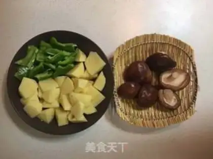 Make Potato mushroom chicken step 1