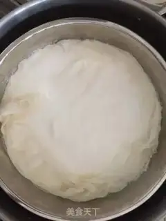 Make Easter bunny muffin step 2