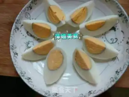 Make Garlic eggs step 1