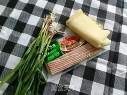 Make Bacon garlic makes leaves step 0