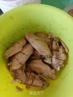 Make Coke chicken wings step 1