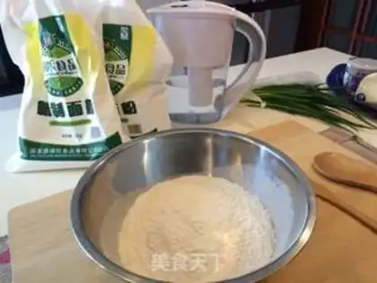 Make Onion cake step 0