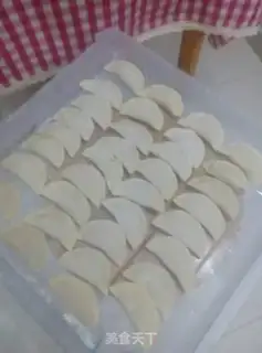 Make Three fresh dumplings step 3