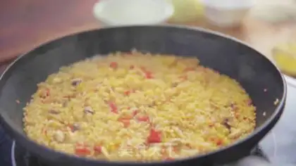 Make Spanish seafood step 5
