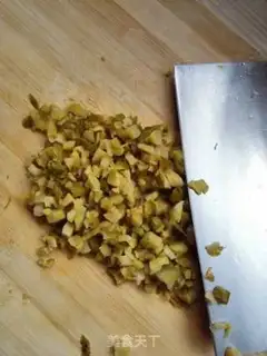 Make Gold florist, black and blue step 11