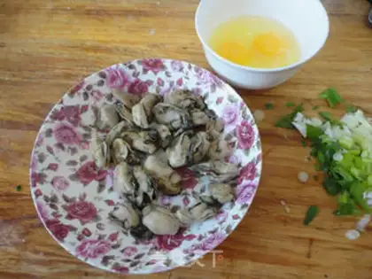 Make Fried eggs step 1