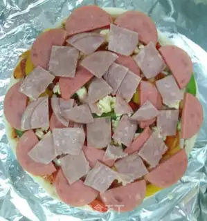 Make Ham pepper pizza step 3