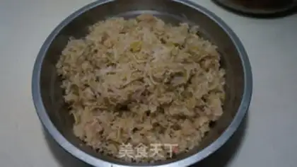 Make Pork radish buns step 2