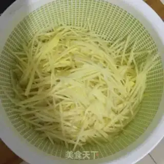 Make Frozen potatoes step 0