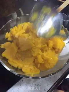 Make Pumpkin sesame cake step 1