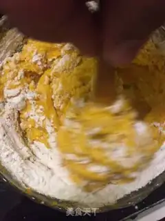 Make Pumpkin sesame cake step 4