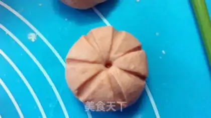Make Pumpkin buns step 4