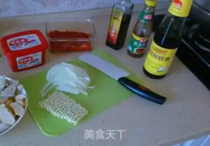 Make Simple fried rice cake step 2