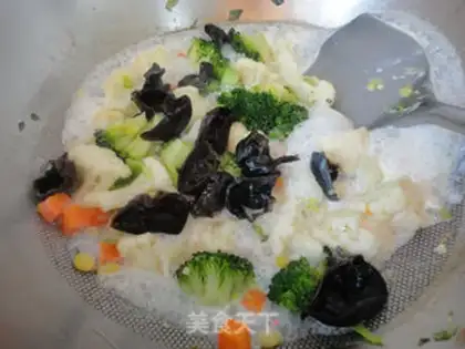 Make Coconut juice step 5