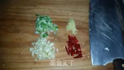 Make Mother-in-law makes fragrance step 2