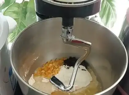 Make Fruit bread step 1