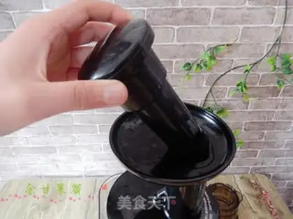 Make Fresh orange juice step 6