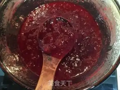 Make Strawberry sauce step 5