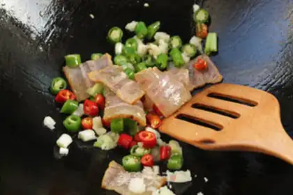 Make Spam chips step 7