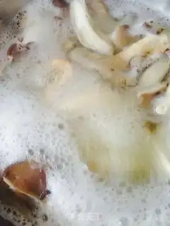 Make Blow up fresh mushrooms step 1