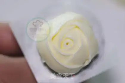 Make Fruit and cream cake step 16