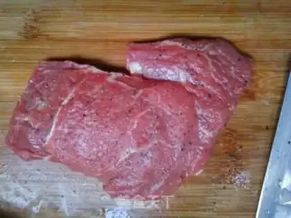 Make Fried black pepper steak step 0