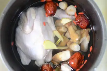 Make Cream hepatic chicken soup step 2