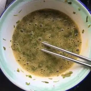 Make Eggs from the fragrance stand step 2