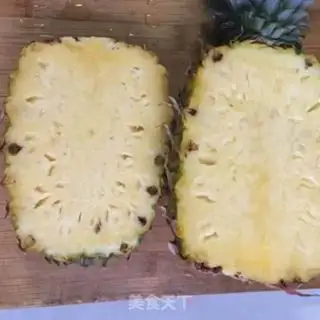 Make Old pineapple meat step 1
