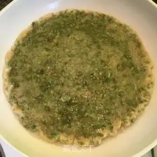 Make Eggs from the fragrance stand step 4