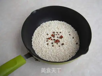 Make Homemade steamed rice powder step 1
