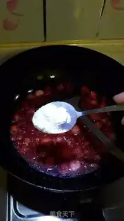 Make Homemade strawberry sauce step 5