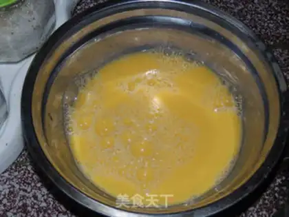 Make Potatoe eggflower soup step 1