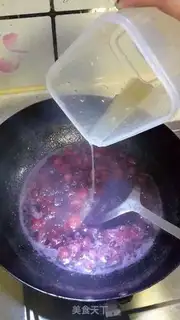 Make Homemade strawberry sauce step 6