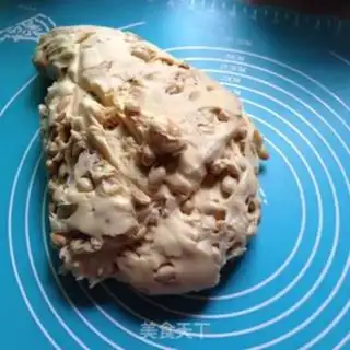 Make Cow Rolling Sugar step 6