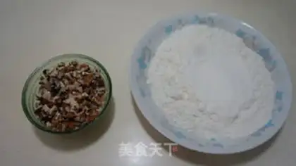 Make A red sugar walnut step 1