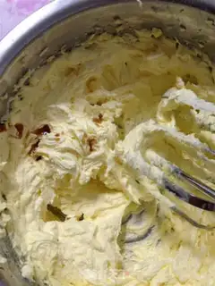 Make Rose heart cookies step 7
