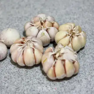 Make Black pepper with garlic step 1