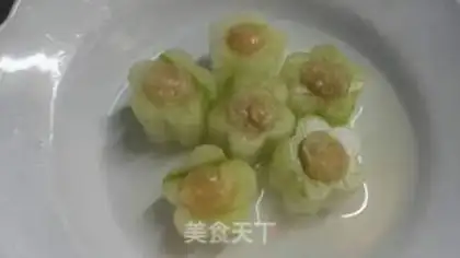 Make Wintermelon steaming poles step 0
